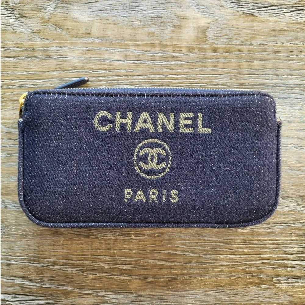 Chanel Deauville Chain Wallet navy blue Glittered Canvas Clutch with Chain